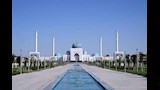 وزير الأوقاف والمفتي يؤديان صلاة الجمعة بمسجد الإمام البخاري بأوزبكستان (2)