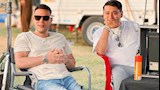 محمد عادل إمام يوجه رسالة للمنتج وائل عبدالله بسبب "صقر وكناريا"