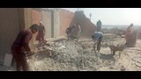 إزالة الأدوار الخطرة بالعقار المائل (11)