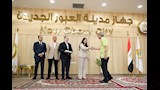 تسليم عقود تقنين الأراضي المضافة بالعبور والشروق (3)