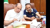 محافظ المنيا يناقش مع النواب طلبات المواطنين (4)