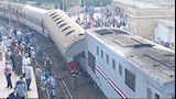 وزير النقل يتفقد موقع حادث خروج عربة قطار عن القضبان بالغربية
