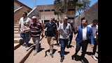 محافظ أسيوط يتفقد مركز التنمية الشبابية بمدينة صدفا لمتابعة الأنشطة والخدمات المقدمة للشباب (7)