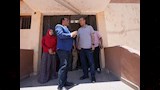 محافظ أسيوط يتفقد مركز التنمية الشبابية بمدينة صدفا لمتابعة الأنشطة والخدمات المقدمة للشباب (3)