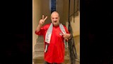 خالد الصاوي بقميص المنتخب ووشاح فلسطين (2)