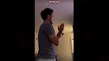 مينا مسعود يشجع المنتخب المصري في مباراته ضد نيوزيلندا (4)