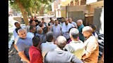 محافظ أسيوط يتفقد تنفيذ خط مياه شرب جديد بالعقال القبلي ويؤكد استمرار التدخلات العاجلة (11)