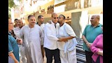 محافظ أسيوط يتفقد تنفيذ خط مياه شرب جديد بالعقال القبلي ويؤكد استمرار التدخلات العاجلة (13)