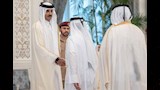 أمير قطر يتلقى التعازي في وفاة والده  (4)