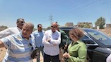 محافظ أسيوط يتابع ميدانيًا إصلاح الكسر المفاجئ بخط طرد محطة صرف المراغي (1)