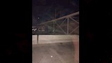 سيارة نقل تطيح بكوبري مشاة معدني بالدقهلية  (8)