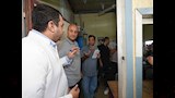 محافظ أسيوط يفاجئ مستشفى الإيمان العام (7)