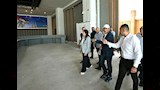 مدبولي يتفقد مركز المؤتمرات الدولي والحديقة المتحفية بالعلمين الجديدة (7)