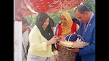توزيع شيكولاتة النجاح على طلاب الثانوية العامة بالعبور في آخر أيام الامتحانات (15)_15
