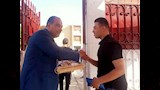 توزيع شيكولاتة النجاح على طلاب الثانوية العامة بالعبور في آخر أيام الامتحانات (14)_14