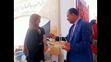 توزيع شيكولاتة النجاح على طلاب الثانوية العامة بالعبور في آخر أيام الامتحانات (11)_11