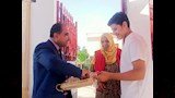توزيع شيكولاتة النجاح على طلاب الثانوية العامة بالعبور في آخر أيام الامتحانات (7)_7
