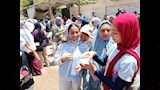 جدة تكافئ حفيدتها بالذهب بعد انتهاء امتحانات الثانوية العامة بالمنيا (1)