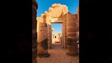 بوابة داخلية للمعبد