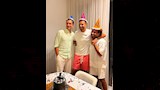 مع عائلته.. أحمد السعدني يحتفل بعيد ميلاده (1)
