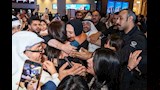 ياسمين عبدالعزيز مع الجمهور