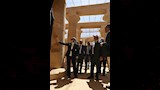 محافظ الوادي الجديد وهشام بدر داخل أرقوة معبد هيبس