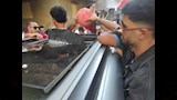 نجحت محاولات الطفل للوصول بكرة إلى مروان عطية
