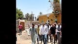 محافظ أسوان يتفقد قرية السلسلة