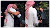 بالصور- محمد حماقي يصل السعودية استعدادا لحفل جدة