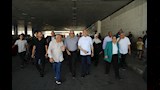 محافظ القاهرة يتابع الانضباط المروري بموقف السلام (4)