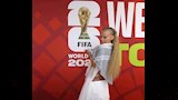 إليانا في حفل افتتاح كأس العالم