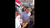 بأعلام مصر استقبلوا عبدالواحد