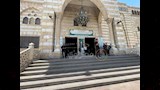 استعدادات جنازة الفنان أحمد جلال عبد القوي  (2)
