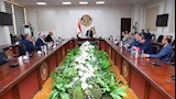 خلال الاجتماع
