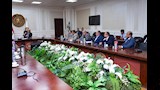 خلال الاجتماع