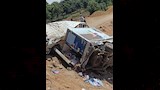 تصادم بين سيارتين 