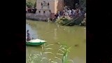 انتشال جثمان طفل غرق بترعة في الأقصر (6)_6