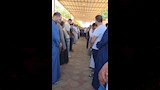 الأهالي أمام المقابر