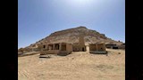 العلاج بالدفن فى الرمال واحة سيوة 1  (3)_3