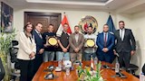 "حماة وطن" يمنح شابيّ الغربية مبلغًا ووظيفة لإنقاذهما أسرة من الغرق