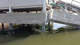 سقوط كوبري يحمل مواسير مياه (6)