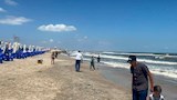 اخراج مصطافين من بحر بورسعيد 