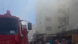 قبل امتداد النيران.. السيطرة على حريق شقة سكنية في بورسعيد (صور)