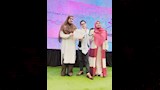 تكريم الطالب جاسر ابراهيم لفوزه في دورة اللغة العربية بالازهر
