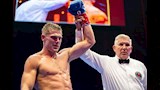 الملاكم بانك يتغلب على خصمه اوقست ضمن مواجهات The Comeback (2)