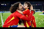 شعر كوكوريلا وعلاقته بمرض ابنه- ما القصة؟ "فيديوجرافيك"