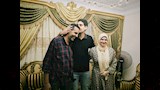 العاشر على الثانوية العامة يقبل رأس والده