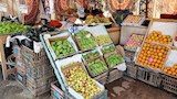 بأسعار أقل من الأسواق.. طرح الخضروات والفاكهة في منافذ الخارجة (صور)