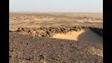 بقايا غرف مبيت ضباط وجنود الانلجيزي اعلى الجبل  (1)