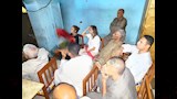 سائحتان برازيليتان تساندان الفراعنة من قلب الأقصر (4)